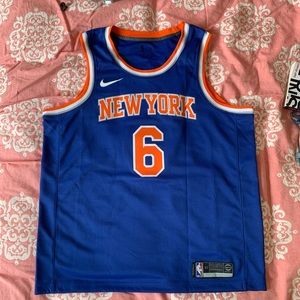 NBA Nike Dr Fit Porzingis Jersey (never worn)